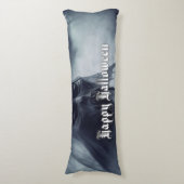 地獄のような風景の中の黒い幽霊 – ハロウィーン ボディピロー (正面縦)