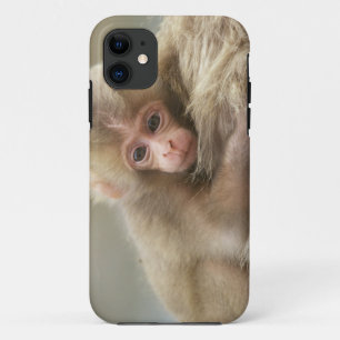 地獄谷野猿公苑の赤ちゃん雪見猿 長野県 iPhone 11 ケース