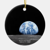 地球が月の上を昇る、アポロ11、1969クリスマス セラミックオーナメント (正面)