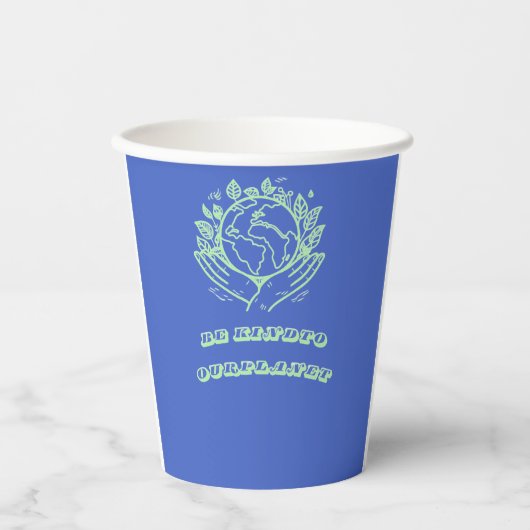地球に優しく: 愛ある手の地球Tシャツ 紙コップ (正面)