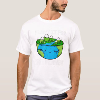 地球のために頑張る女性のための面白いデザイン Tシャツ