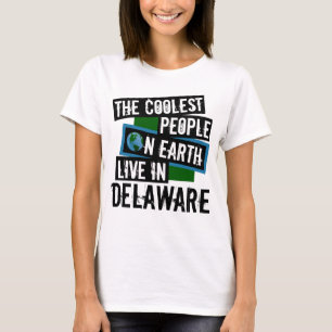 地球のクール人々はデラウェアに住んでいる Tシャツ