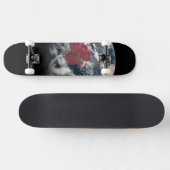 地球の上で植物の成長。 スケートボード (横)