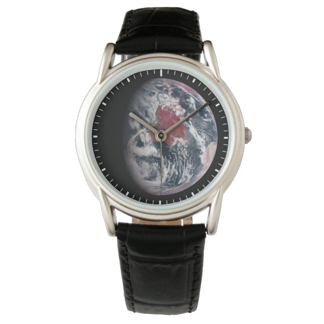 地球の上で植物の成長。 腕時計 (正面)