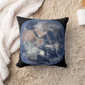 地球の上の東半球。 クッション (ブランケット)