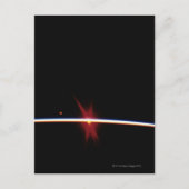 地球の地平線の日の出 ポストカード (正面)