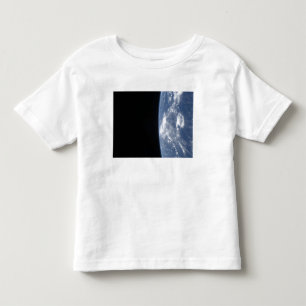 地球の宇宙2の地平線そして黒さ トドラーTシャツ