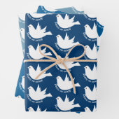 地球の平和の白い鳩の青のクリスマス ラッピングペーパーシート (インサイチュ)