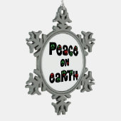 地球の平和クリスマス スノーフレークピューターオーナメント (左)