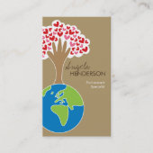 地球の手と赤とピンクのハートの愛の木 名刺 (正面)