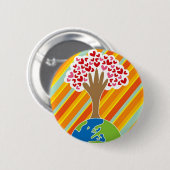 地球の手と赤とピンクのハートの愛の木 缶バッジ (正面&裏面)