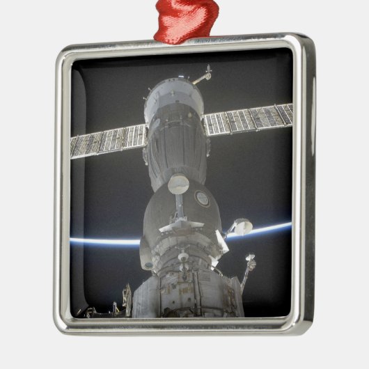 地球の手足がソユーズ宇宙船と交差する メタルオーナメント (左)