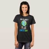 地球の日だ 地球を救おう Tシャツ (正面フル)