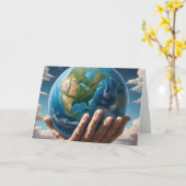 地球の日のために地球を保持する人 カード (黄色い花)