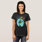 地球の日の地球の花の芸術を復元する惑星を保存 Tシャツ (正面フル)