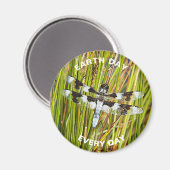 地球の日の毎日コモン・ホワイトテールドラゴンフライ マグネット (正面/裏面)