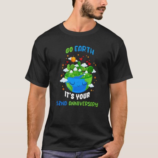 地球の日毎日 地球を救おう 2022年4月 Tシャツ (正面)