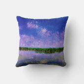 地球の私たちの家の青い夏の空と水 クッション (裏面)