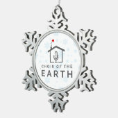 地球の聖歌隊 – 休日2024 - スノーフレークピューターオーナメント (右)