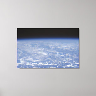 地球のatmospheの斜めの地平線の概観 キャンバスプリント