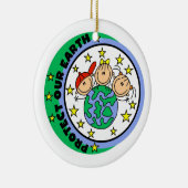 地球のT保護シャツと贈り物をスティックフィギュア セラミックオーナメント (右)