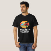 地球はディスクゴルフだ Tシャツ (正面フル)