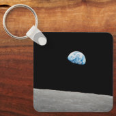 地球は月面地平線の上に上昇する。 キーホルダー (正面)