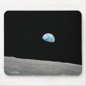 地球は月面地平線の上に上昇する。 マウスパッド (正面)