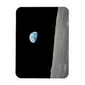 地球は月面地平線の上に上昇する。 マグネット (縦)