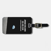 地球は月面地平線の上に上昇する。 ラゲッジタグ (正面横)