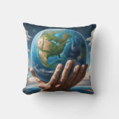 地球を保持する人 クッション (正面)