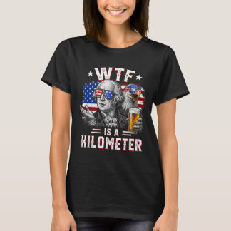 地球上でキロメートルって何?冗談みたいなアメリカ独立記念日 Tシャツ