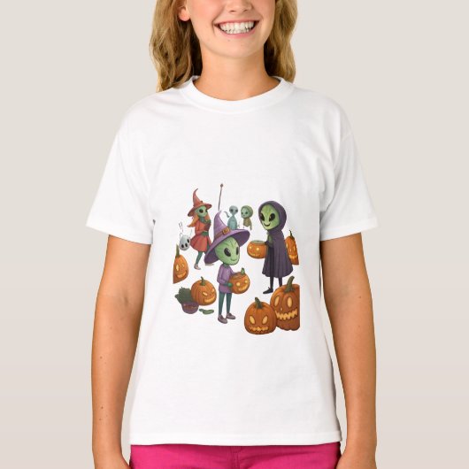 地球上でハロウィーンを祝う宇宙人たち - 宇宙のコスチューム Tシャツ (正面)