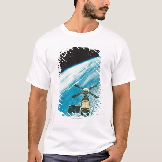 地球上のスカイラブ計画 Tシャツ (正面)
