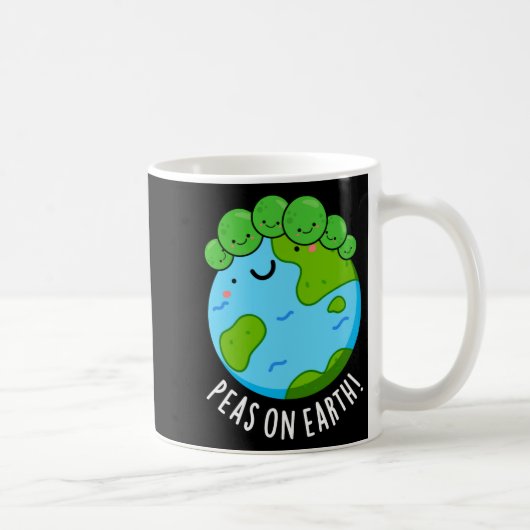 地球上の豆 おもしろ野菜 ピース パン ダーク背景 Tシャツ コーヒーマグカップ (右)