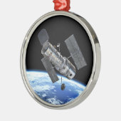 地球軌道上のハッブル宇宙望遠鏡 NASA公式写真 メタルオーナメント (左)