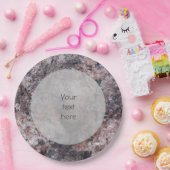 地質ピンキッシュロックテクスチャ任意文字 ペーパープレート (パーティー)