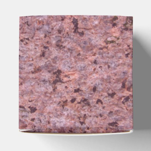 地質学の文字が付いているピンクの石の質のラベル フェイバーボックス (上部)