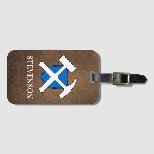 地質学者のロックハンマーとスコットランド国旗のロゴ ラゲッジタグ (正面横)
