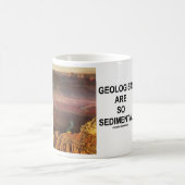 地質学者はとてもSedimentalです(グランドキャニオン) コーヒーマグカップ (中央)