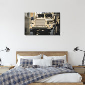 地雷耐性の待ち伏せ保護車 キャンバスプリント (インサイチュ (寝室))