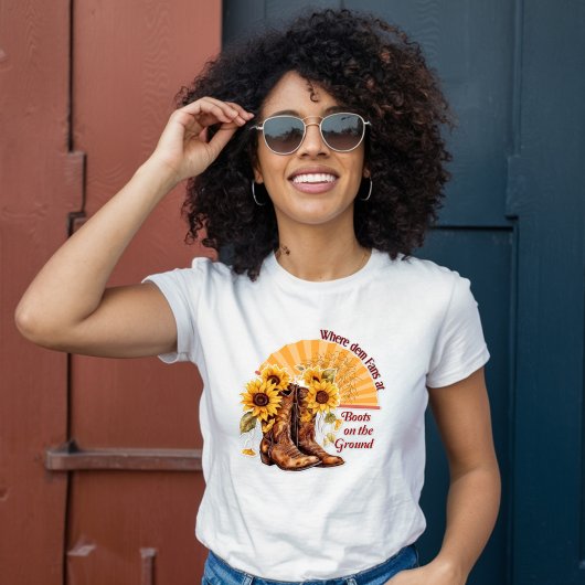 地面にブーツ – Demファンのat-Sunflower プラスサイズTシャツ
