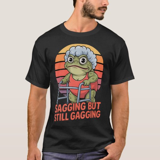 垂れ下がっているけどまだ気持ち悪いカエルが面白い・残念なミーム Tシャツ (正面)