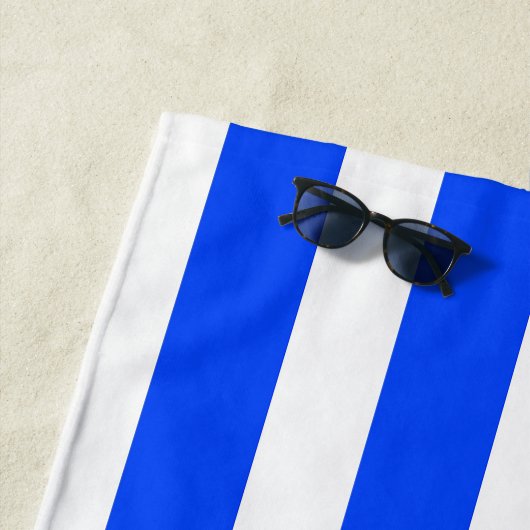 垂直ストライプセーラーブルー&ホワイトパターン ビーチタオル (インサイチュ)