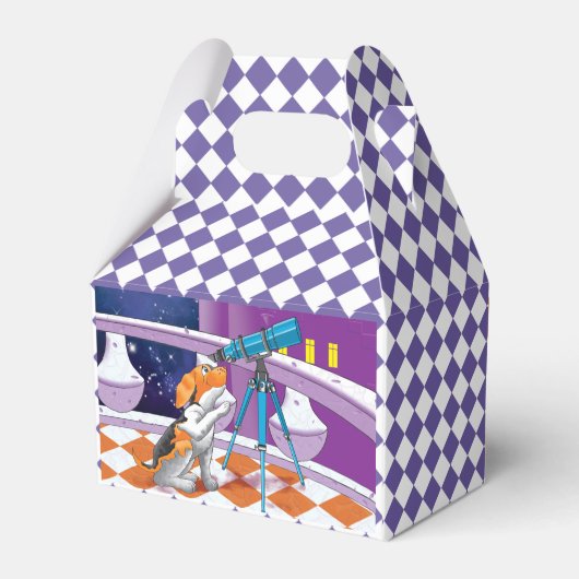 城の中に浮かぶベージュの子犬と望遠鏡 フェイバーボックス (裏面サイド)