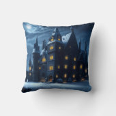 城の空の冷たい夜 クッション (裏面)