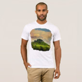城塞の壁の丘の上 Tシャツ (正面フル)