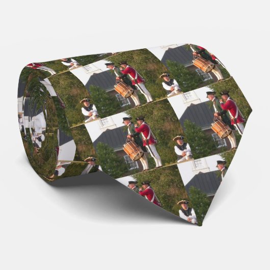 城砦上のファイフ及びドラム ネクタイ (ロール)