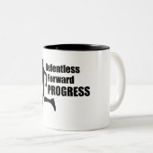 執拗な前進ランニング ツートーンマグカップ (正面右)