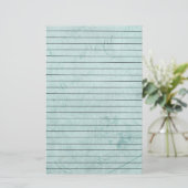 執筆およびラインが付いている動揺してなヴィンテージの青 便箋 (スタンド正面)